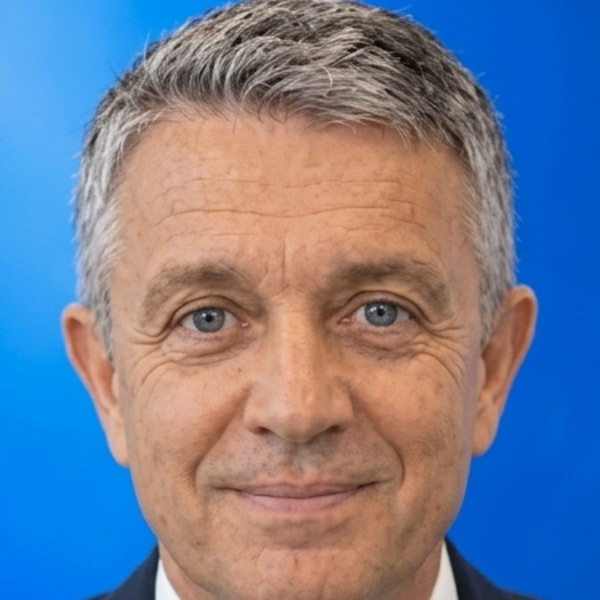 Dr. Nicolas Moreau